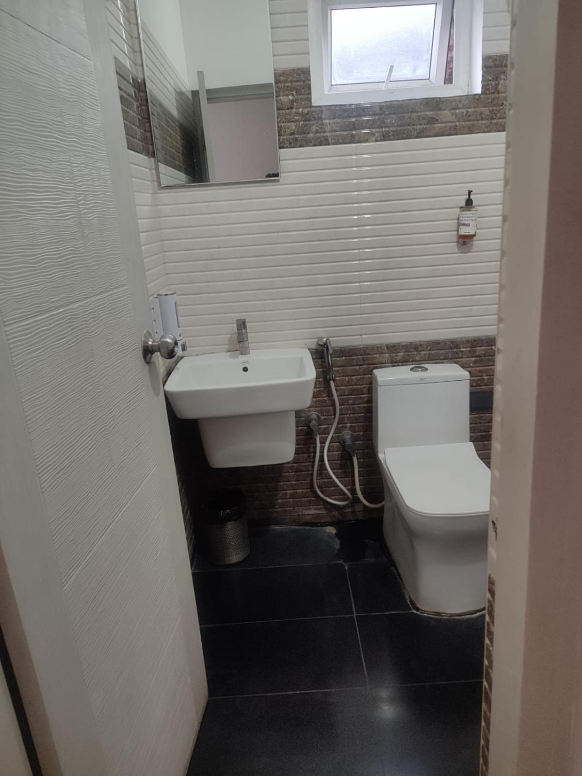 Prime Suites Bangalore Bagian luar foto