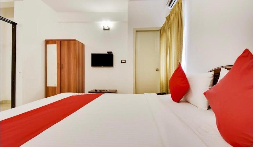 Prime Suites Bangalore Bagian luar foto