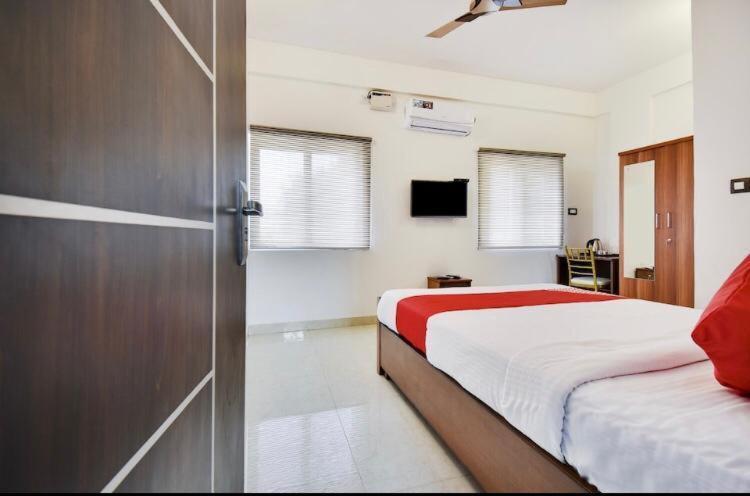 Prime Suites Bangalore Bagian luar foto